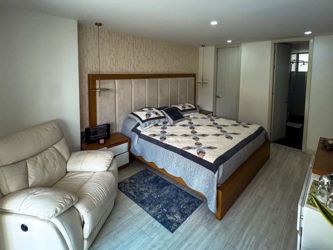 Apartamento de 3 alcobas en venta en El Poblado, Medellín, 148 m² · foto 10 de 15