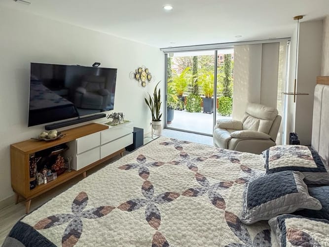 Apartamento de 3 alcobas en venta en El Poblado, Medellín, 148 m² · foto 6 de 15