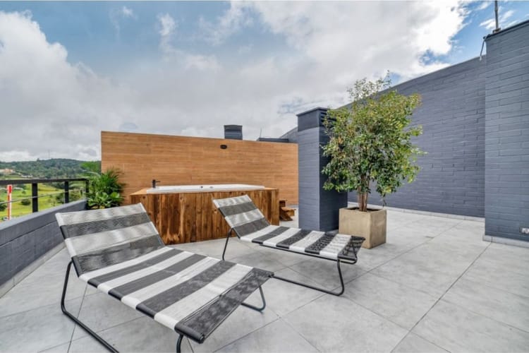 Apartamento de 2 alcobas en venta en Laureles, Medellín, 197 m² · foto 2 de 12