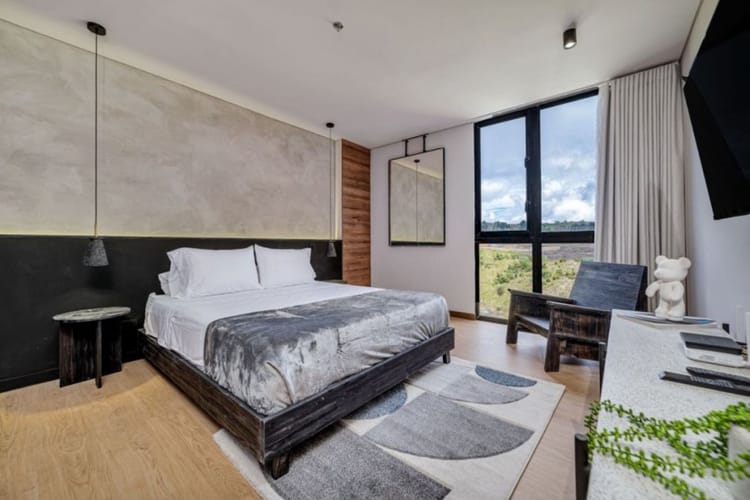 Apartamento de 2 alcobas en venta en Laureles, Medellín, 197 m² · foto 8 de 12