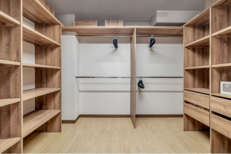 Apartamento de 2 alcobas en venta en Laureles, Medellín, 197 m² · foto 10 de 12