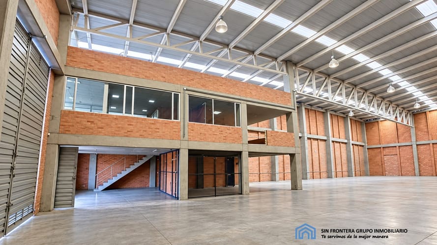 Bodega en venta en Siberia, Cota, 1600 m² · foto 4 de 4
