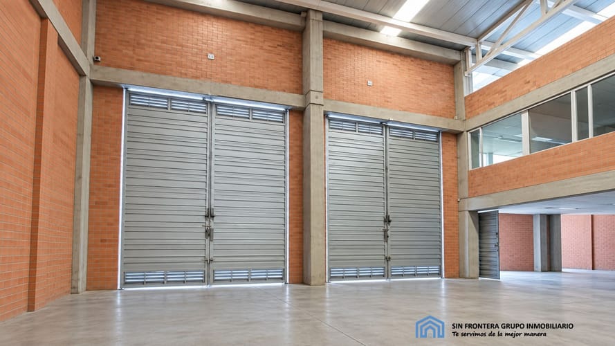 Bodega en venta en Siberia, Cota, 1600 m² · foto 3 de 4