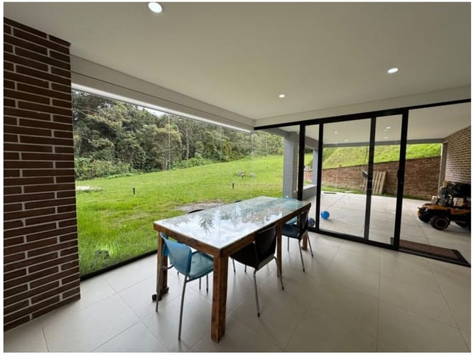 Casa de 3 alcobas en venta en Pantanillo, Envigado, 396 m² · foto 13 de 24