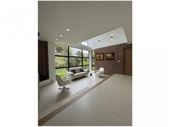 Casa de 3 alcobas en venta en Pantanillo, Envigado, 396 m² · foto 20 de 24
