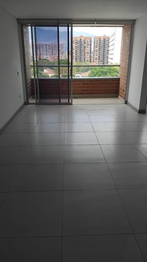 Apartamento de 2 alcobas en arriendo en La Magnolia, Envigado, 72 m² · foto 2 de 23