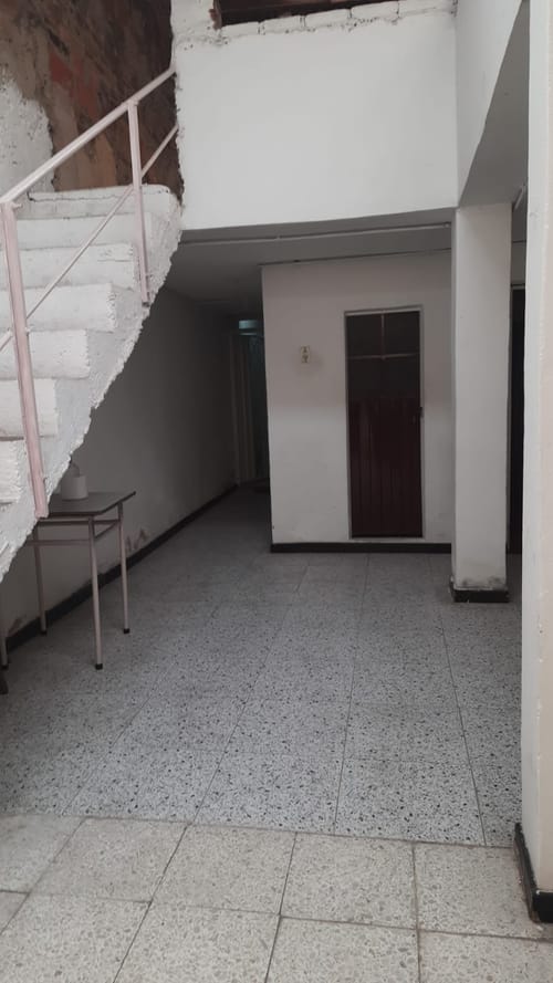 Casa de 9 alcobas en venta en Las Acacias, Bogotá, 240 m² · foto 7 de 18