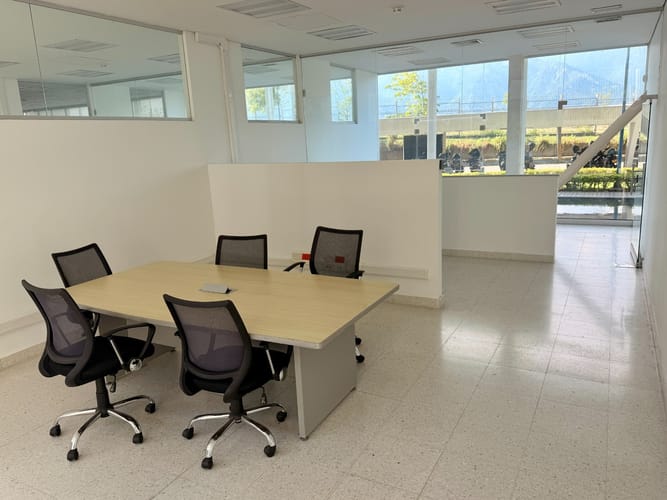 Oficina en arriendo en Aeropuerto Perales, Ibagué, 48 m² · foto 2 de 7