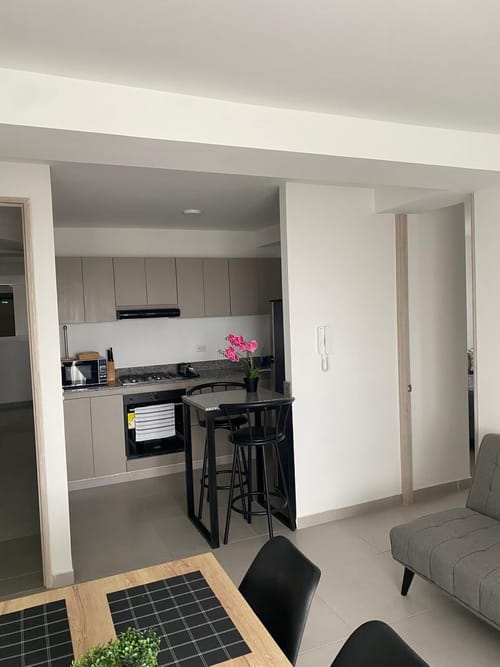 Apartamento de 1 alcoba en arriendo en Cn. Parque 93 Et. Iii, Ibagué, 60 m² · foto 5 de 10