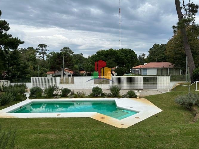 Casa ideal para clinica privada, zona comercial, Punta del Este · Foto 7