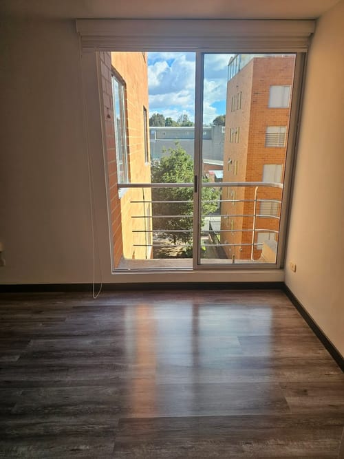 Apartamento de 2 alcobas en arriendo en San Cipriano, Bogotá, 58 m² · foto 5 de 18