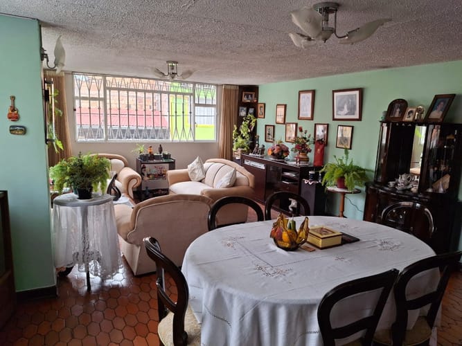 Casa de 9 alcobas en venta en Alqueria La Fragua, Bogotá, 233 m² · foto 16 de 24