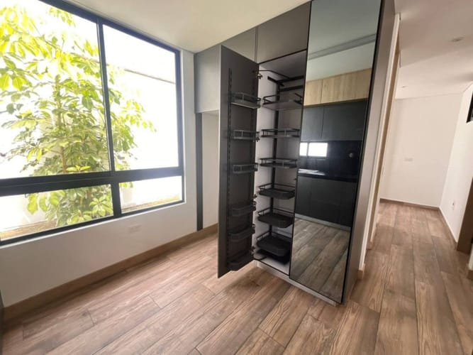 Casa de 3 alcobas en venta en Llano Grande, Rionegro, 220 m² · foto 4 de 24