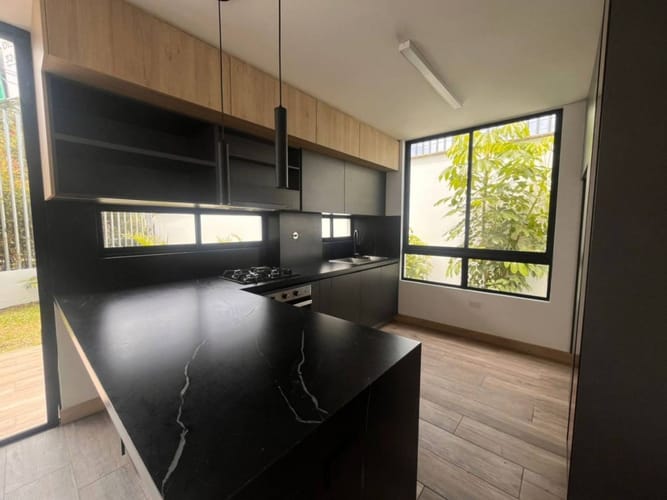 Casa de 3 alcobas en venta en Llano Grande, Rionegro, 220 m² · foto 5 de 24