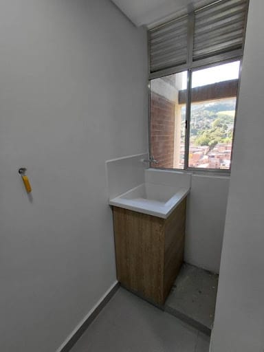 Apartamento de 3 alcobas en arriendo en Alcala, Bello, 54 m² · foto 6 de 18