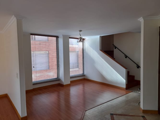Apartamento en venta en Chicó Navarra, Bogotá · foto 2 de 16