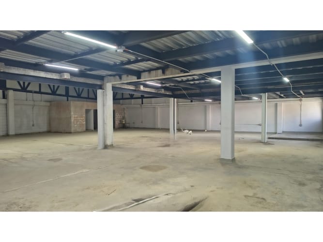 Bodega en arriendo en Poblado Del Sur, La Estrella, 570 m² · foto 2 de 9