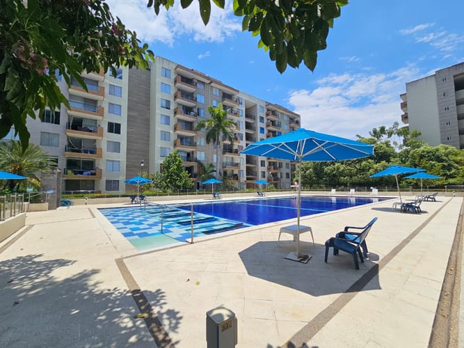 Apartamento de 2 alcobas en venta en Las Palmas, Ricaurte, 52 m² · foto 2 de 9