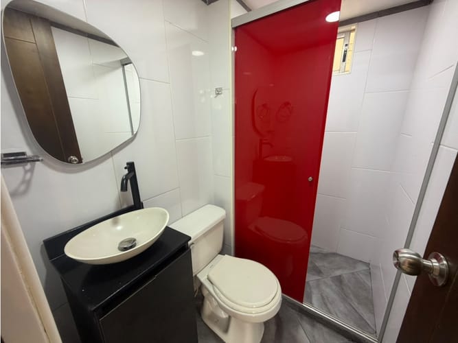 Apartamento de 3 alcobas en arriendo en Loma De Los Bernal, Medellín, 65 m² · foto 7 de 14