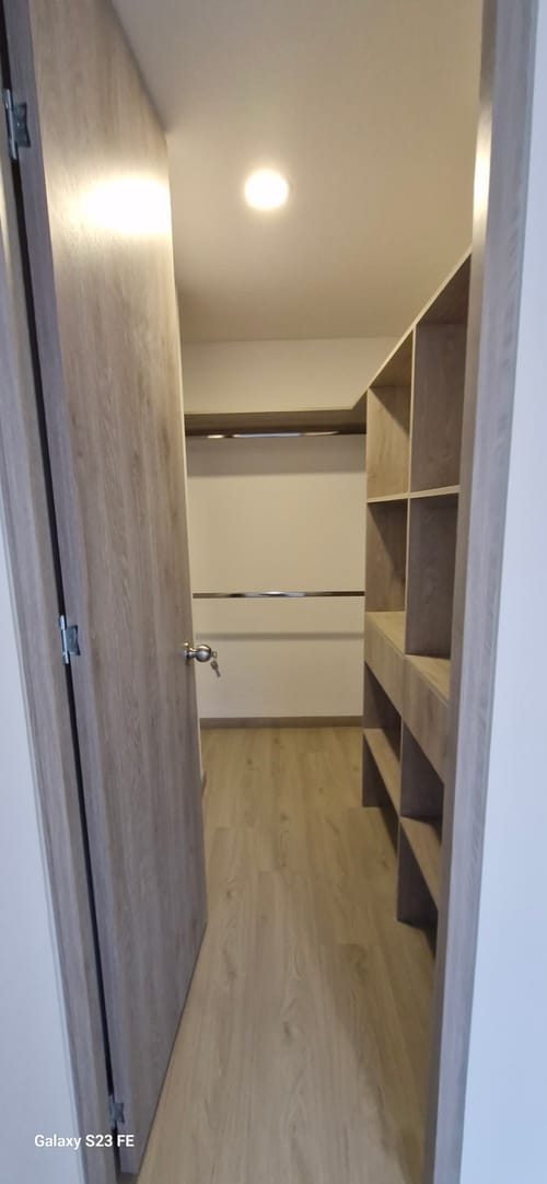 Apartamento de 3 alcobas en venta en Centro, Itagüí, 67 m² · foto 7 de 20