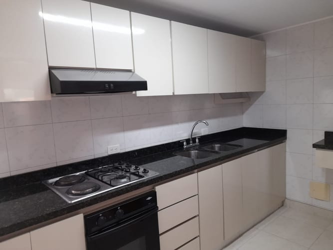 Apartamento en venta en Chicó Navarra, Bogotá · foto 5 de 16