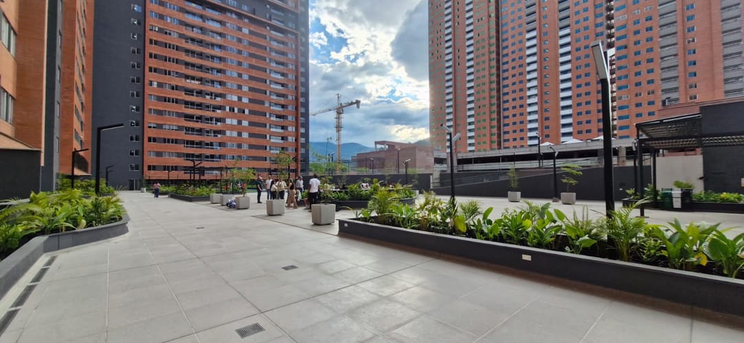 Apartamento de 3 alcobas en venta en Centro, Itagüí, 67 m² · foto 19 de 20