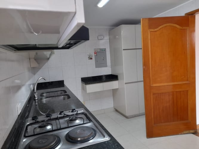 Apartamento en venta en Chicó Navarra, Bogotá · foto 7 de 16
