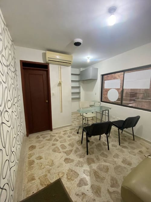 Consultorio en arriendo en Sotomayor, Bucaramanga, 14 m² · foto 2 de 4