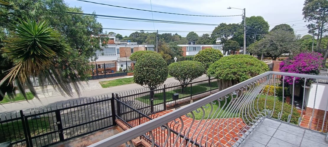 Casa de 4 alcobas en venta en Niza, Bogotá, 326 m² · foto 14 de 18