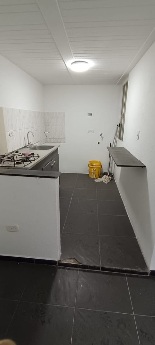 Apartamento de 3 alcobas en venta en Cr. La Confianza Et. I, Soacha, 38 m² · foto 2 de 24