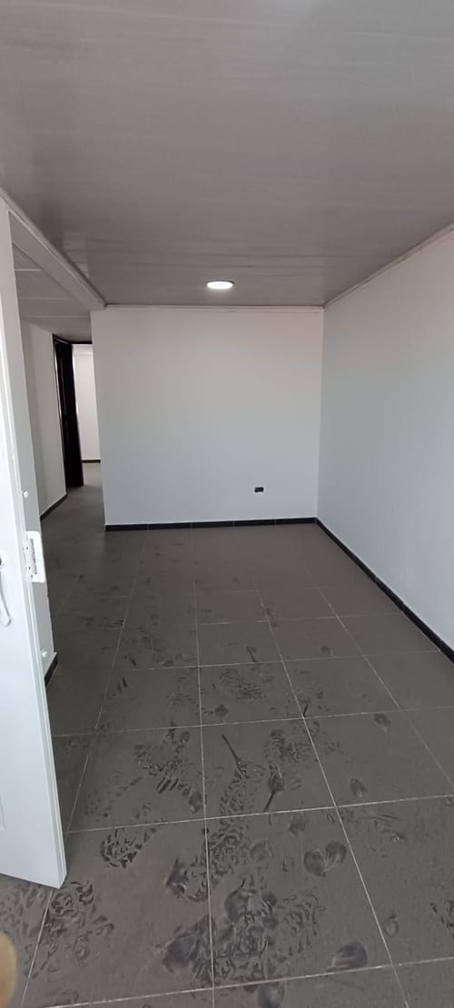 Apartamento de 3 alcobas en venta en Cr. La Confianza Et. I, Soacha, 38 m² · foto 9 de 24