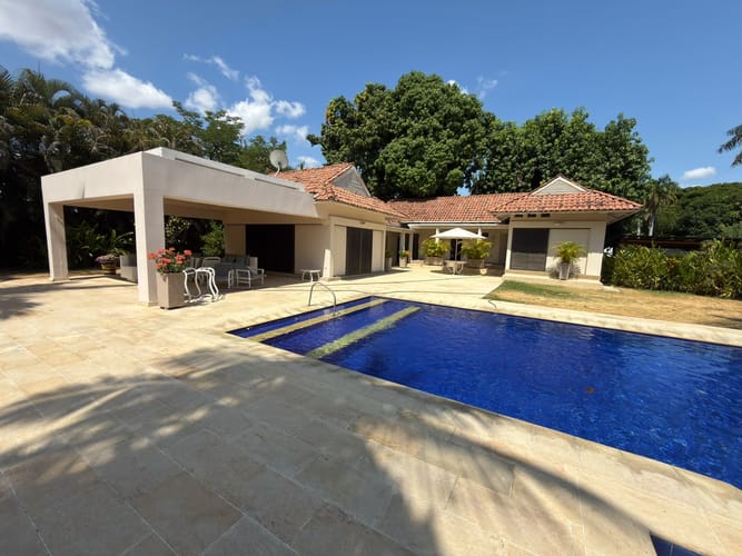 Casa de 4 alcobas en venta en Bosques De Peñalisa, Ricaurte, 270 m² · foto 5 de 23