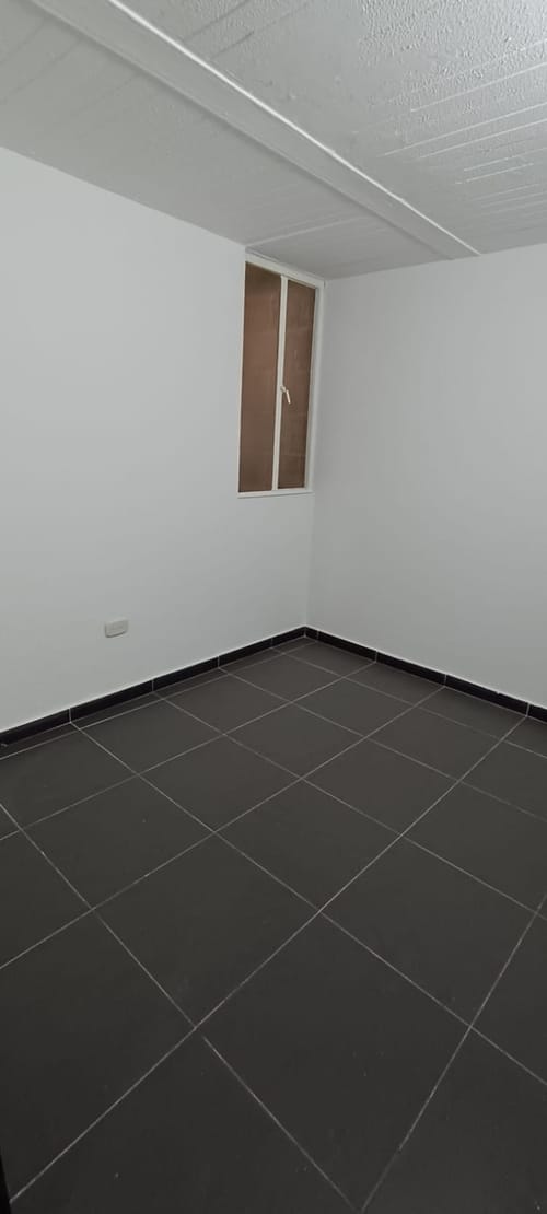 Apartamento de 3 alcobas en venta en Cr. La Confianza Et. I, Soacha, 38 m² · foto 17 de 24
