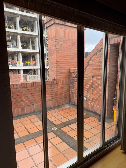 Apartamento de 3 alcobas en venta en Quinta Paredes, Bogotá, 120 m² · foto 2 de 21