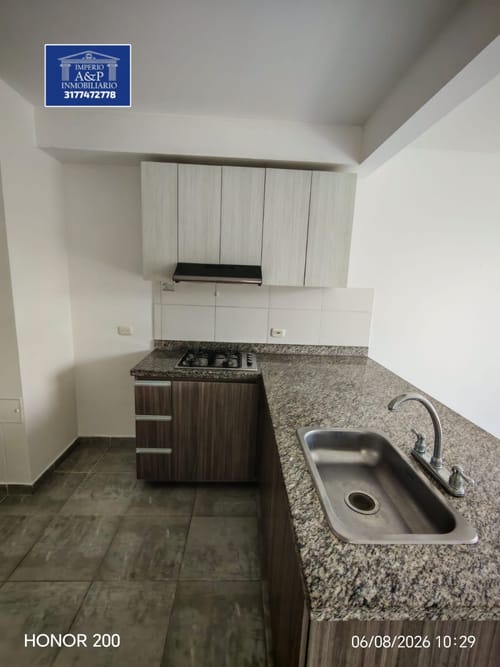 Apartamento de 2 alcobas en venta en Aqualina, Girardot, 41 m² · foto 2 de 8