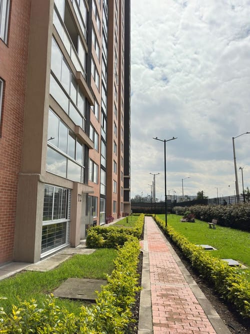 Apartamento de 3 alcobas en venta en Fontibon, Bogotá, 65 m² · foto 15 de 21