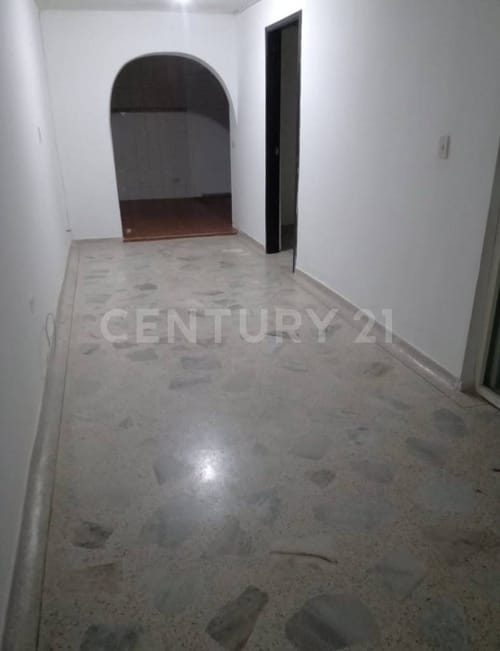 Casa de 8 alcobas en venta en Nueva Floresta Del Ict, Cali, 300 m² · foto 7 de 8