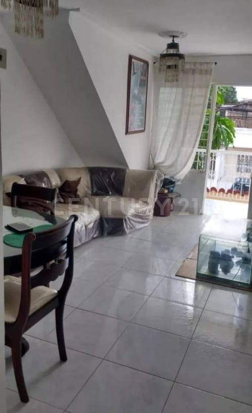 Casa de 8 alcobas en venta en Nueva Floresta Del Ict, Cali, 300 m² · foto 8 de 8