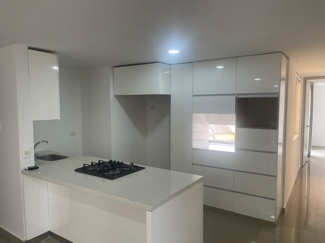 Apartamento de 3 alcobas en venta en Belen Alameda, Medellín, 95 m² · foto 3 de 20