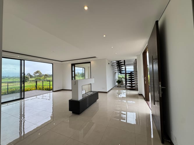 Casa de 3 alcobas en venta en Siberia, Cota, 240 m² · foto 11 de 24