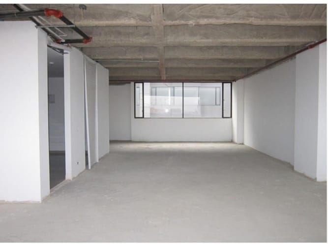 Oficina en arriendo en San Isidro, Zipaquirá, 96 m² · foto 2 de 5