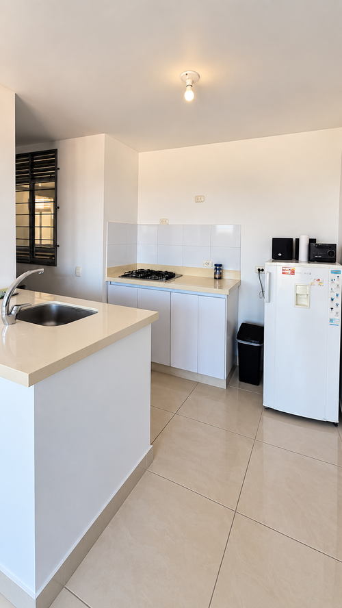 Apartamento de 2 alcobas en venta en Ricaurte, 58 m² · foto 4 de 21
