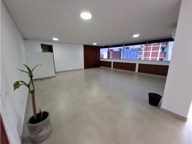 Oficina en arriendo en Granada, Cali, 74 m² · foto 4 de 12