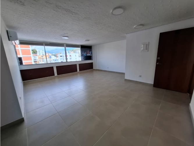 Oficina en arriendo en Granada, Cali, 74 m² · foto 5 de 12