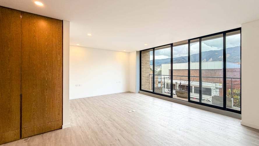 Apartaestudio en venta en Santa Barbara, Bogotá, 54 m² · foto 2 de 8