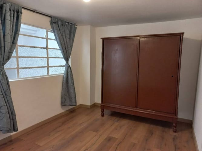 Casa de 11 alcobas en venta en La Granja, Bogotá, 170 m² · foto 19 de 24