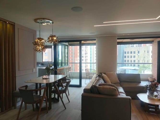 Apartamento de 2 alcobas en arriendo en Santa María De Los Ángeles, Medellín, 116 m² · foto 2 de 17