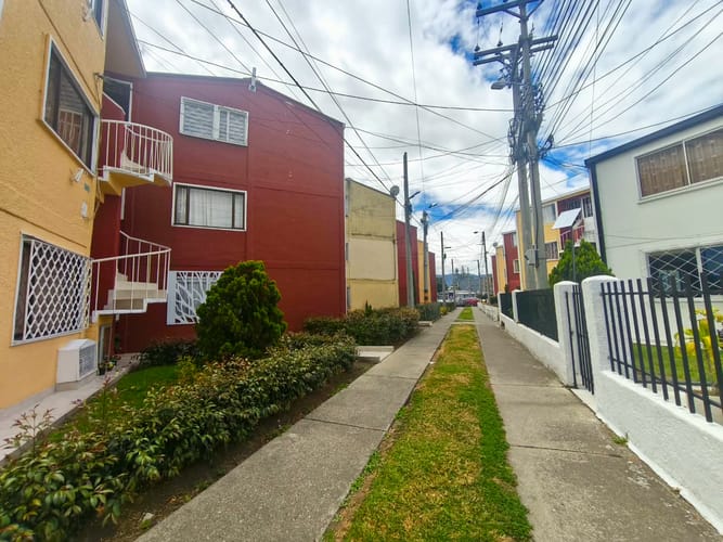 Apartamento de 2 alcobas en venta en Engativá, Bogotá, 60 m² · foto 9 de 9