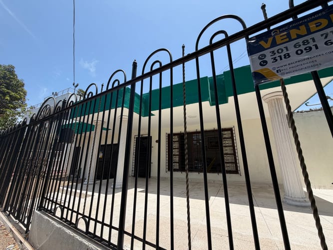 Casa de 5 alcobas en arriendo en El Recreo, Barranquilla, 428 m² · foto 1 de 23