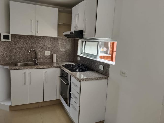 Apartaestudio en venta en Cedritos, Bogotá, 46 m² · foto 6 de 9